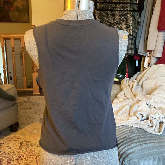 The Rolling Stones Women’s Medium Classic Tee! 👄 👅 🎵 🇺🇸 Raw Hem Tank‼️ - Picture 4 of 6